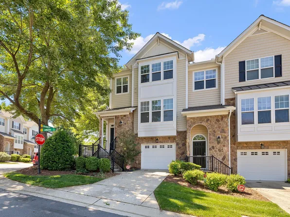 5911 Longeria Ct, Raleigh, NC 27612