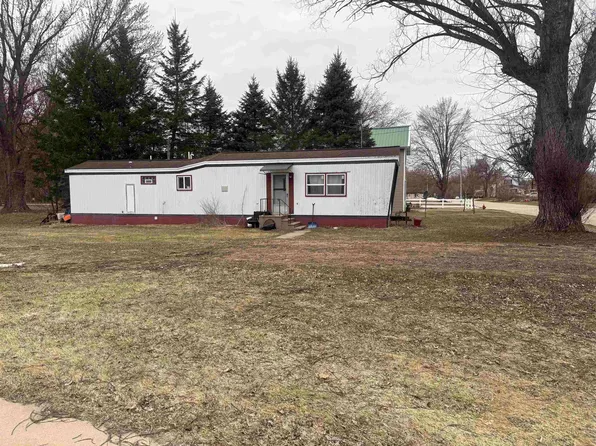 507 E Groninger St, Suring, WI 54174