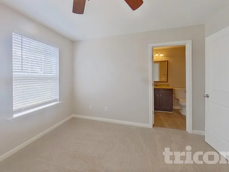 112 Dawsons Park Cir — Photo 7