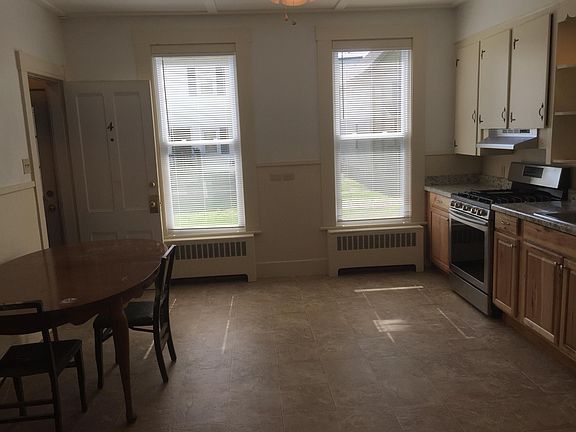 Lots of light in the kitchen