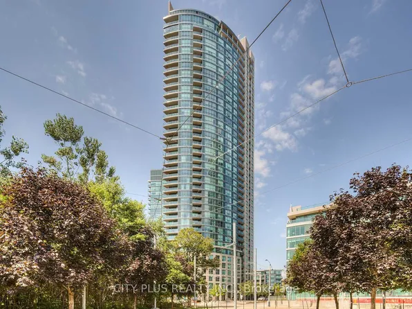 219 Fort York Blvd #103, Toronto, ON M5V 1B1