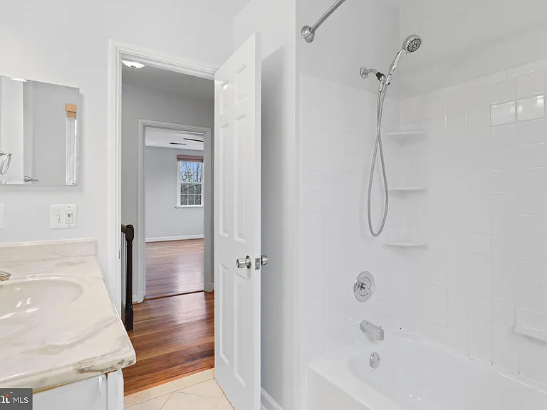 3263 S Stafford St — Photo 24