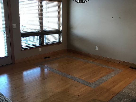 5th image of 4823 Brookshire Pl