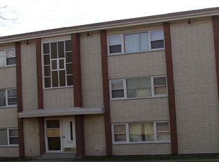 3101 S Harlem Ave APT 2F, Berwyn, IL 60402