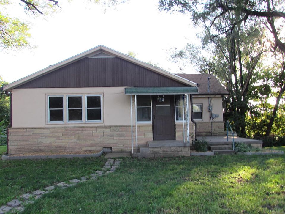 1st image of 734 Riverview Dr