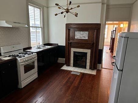 5th image of 3110 Esplanade Ave