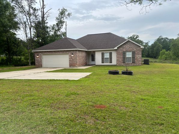 17 Camellia Rd, Carriere, MS 39426