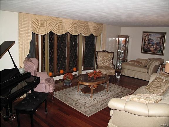 2nd image of 15 Deerwood Dr