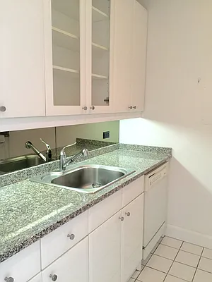 Rented by T&T Real Estate | media 28