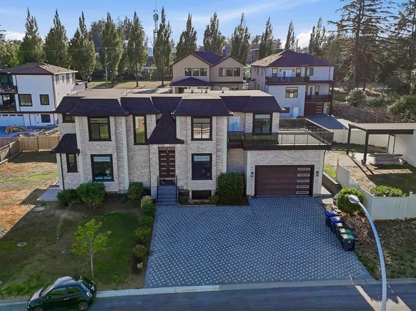 5735 144a St, Surrey, BC V3S 8E2