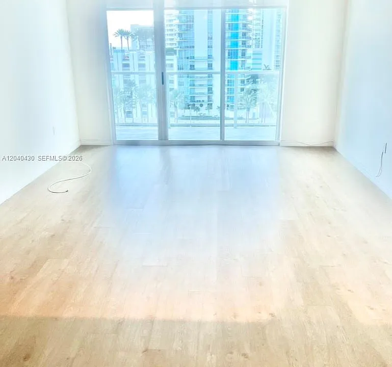 1155 Brickell Bay Dr #807