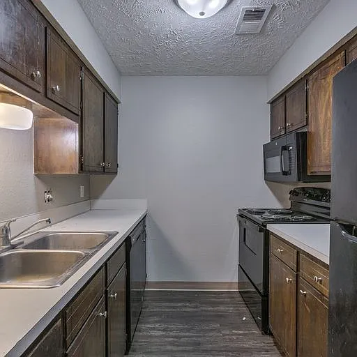 1 bed, 850 sqft, $910 — Photo 4