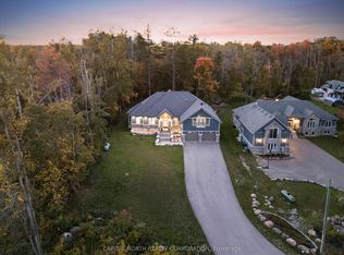 3496 Crescent Harbour Rd, Innisfil, ON L9S 2Y7
