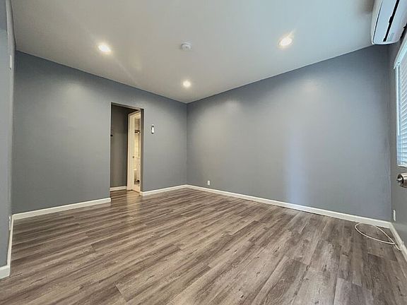 3rd image of 6048 Seville Ave Unit A