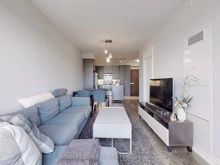 325 S Park Rd #810 — Photo 10