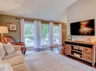 7450 Dotson Rd, Lincoln, NE 68505