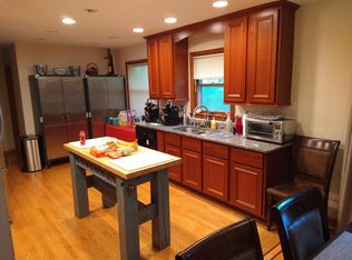 2080 La Vela Cir, Brookfield, WI 53005