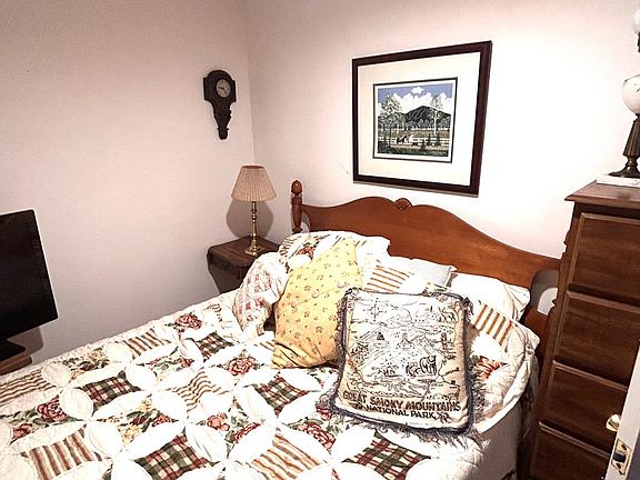 14th image of 8270 Alarka Rd