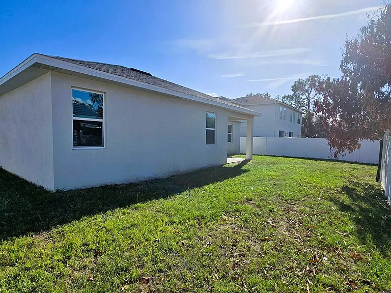 1157 Hudson Harbor Ln — Photo 27