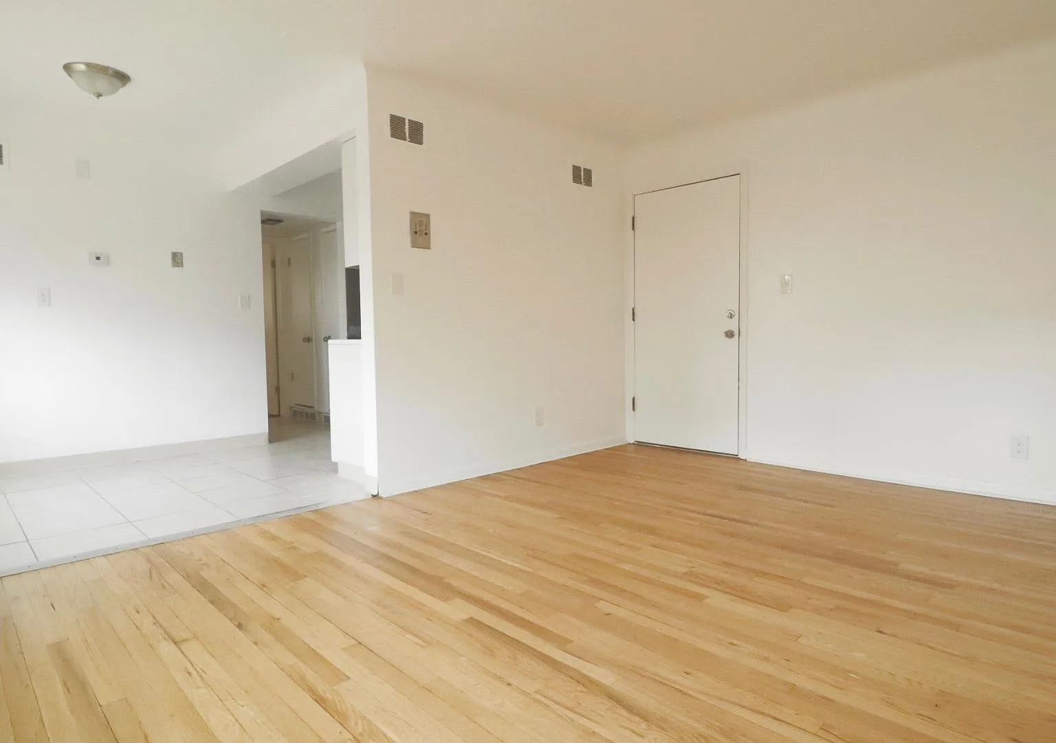 1 bed, 650 sqft, $1,000 — Photo 3