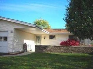 1117 Woonsocket Ct, Schaumburg, IL 60193