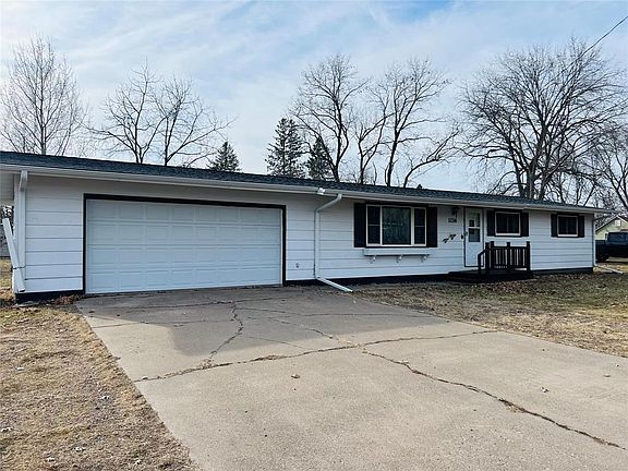 2nd image of 1116 Rainey Avenue