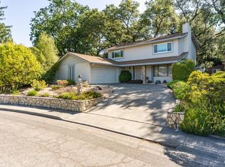 436 Candlelight Dr, Santa Rosa, CA 95403