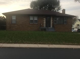 1820 Pulaski St, Peru, IL 61354