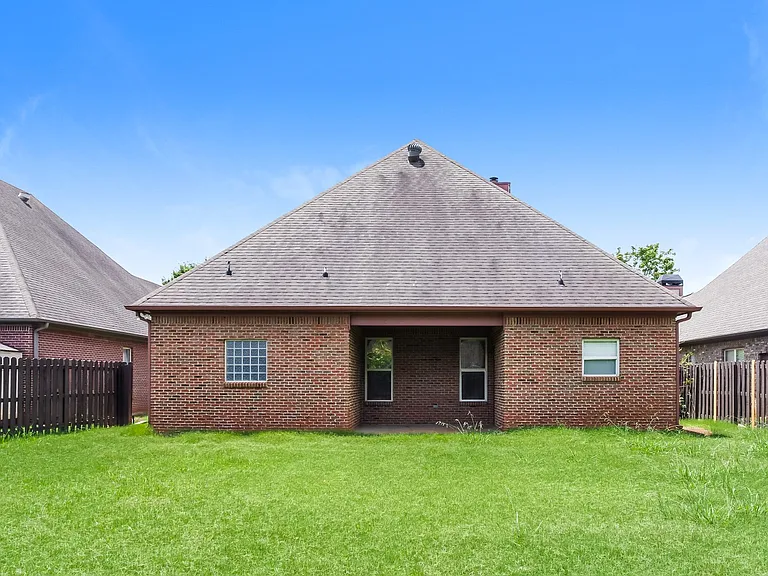 121 Morningwalk Ln SW — Photo 23