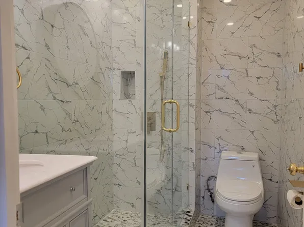 446a Hancock Street image 1 of 26