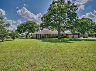 4005 Old Independence Rd, Brenham, TX 77833