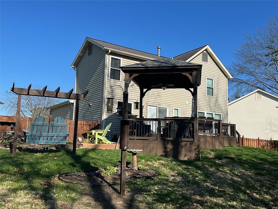 2nd image of 1051 Johanna Dr