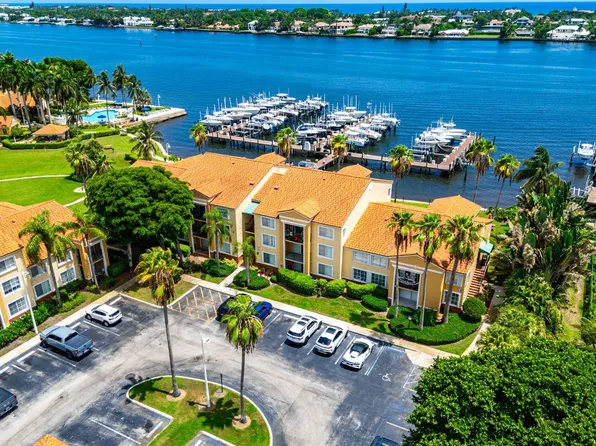 167 Yacht Club Way #205, Hypoluxo, FL 33462