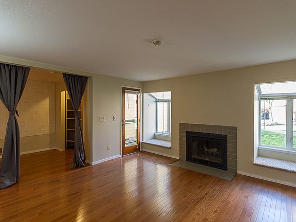 5th image of 7366 W Lake Sammamish Pkwy NE #2103