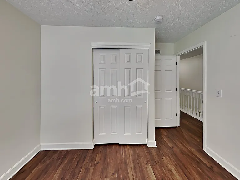 5232 Dietrich Ave — Photo 15