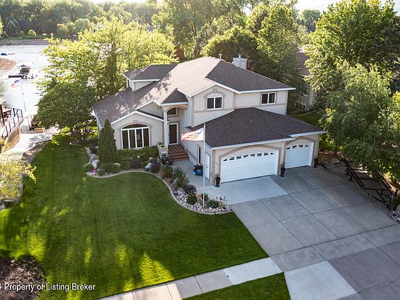 2nd image of 1808 Riverwood Dr