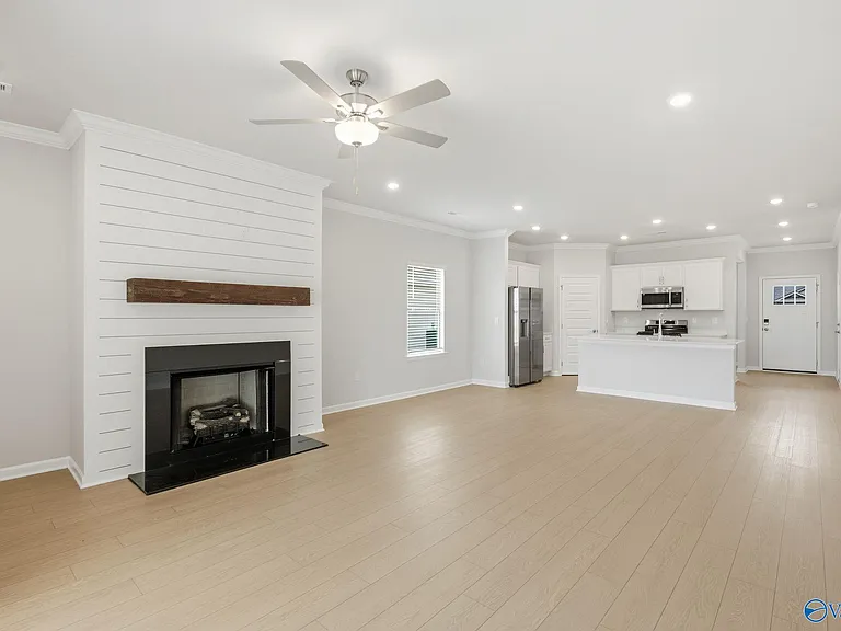 304 Allene Way — Photo 3