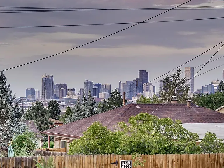 2275 W Gill Pl — Photo 16