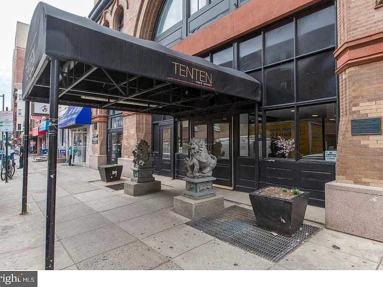 1010 Race St #6C — Photo 23