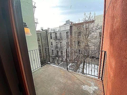 5th image of 246 Grand St #4F