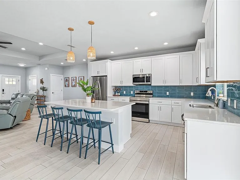 13 Lemay Pl — Photo 21