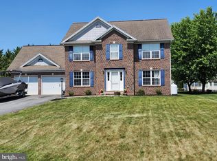 13201 Shawnee Cir, Waynesboro, PA 17268