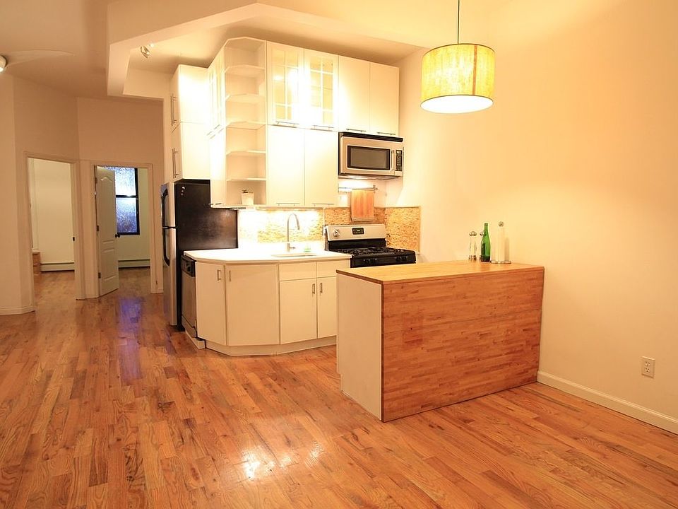 1st image of 263 Vernon Ave #2