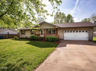 701 Arthur Aull Rd, Lamar, MO 64759