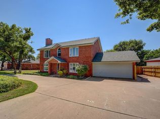 31 Highland Dr, Ransom Canyon, TX 79366