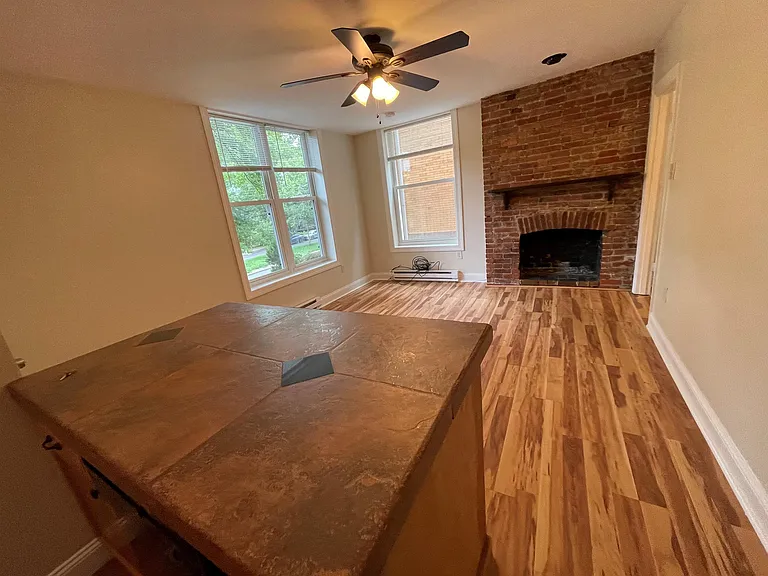 6814 Thomas Blvd — Photo 4