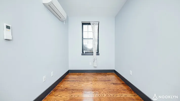 Rented by Nooklyn NYC LLC | media 4