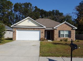 8 Montero Dr, Savannah, GA 31405