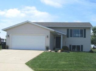 226 10th Ave NW, Byron, MN 55920