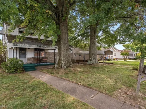 1108 13th Ave, Vienna, WV 26105